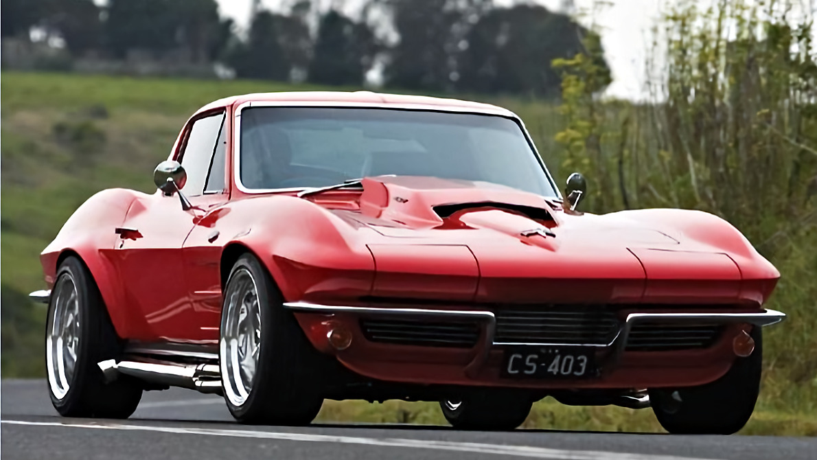 Corvette Generations/C2/C2 1963 stingray coupe red.jpg